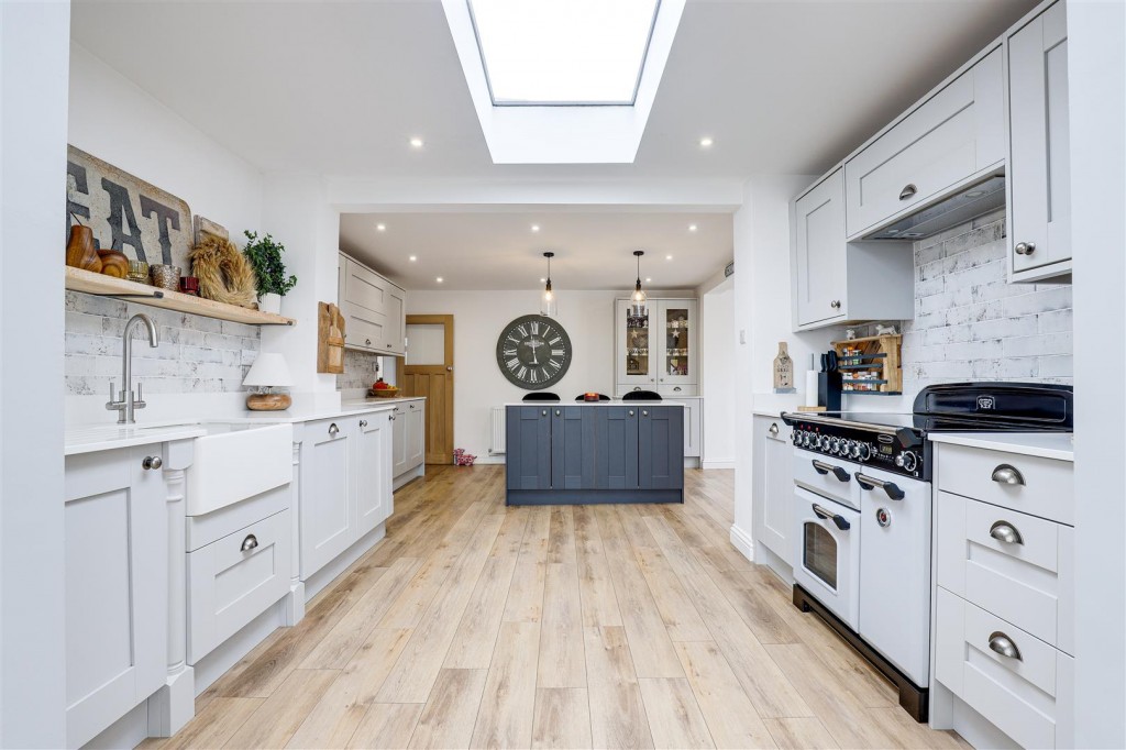Spring Lane, Lambley, Nottinghamshire, NG4 4PE