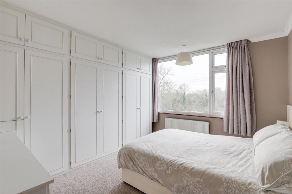 Wyvern Avenue, Long Eaton, Nottinghamshire, NG10 1AE