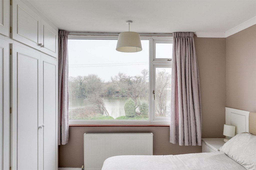 Wyvern Avenue, Long Eaton, Nottinghamshire, NG10 1AE
