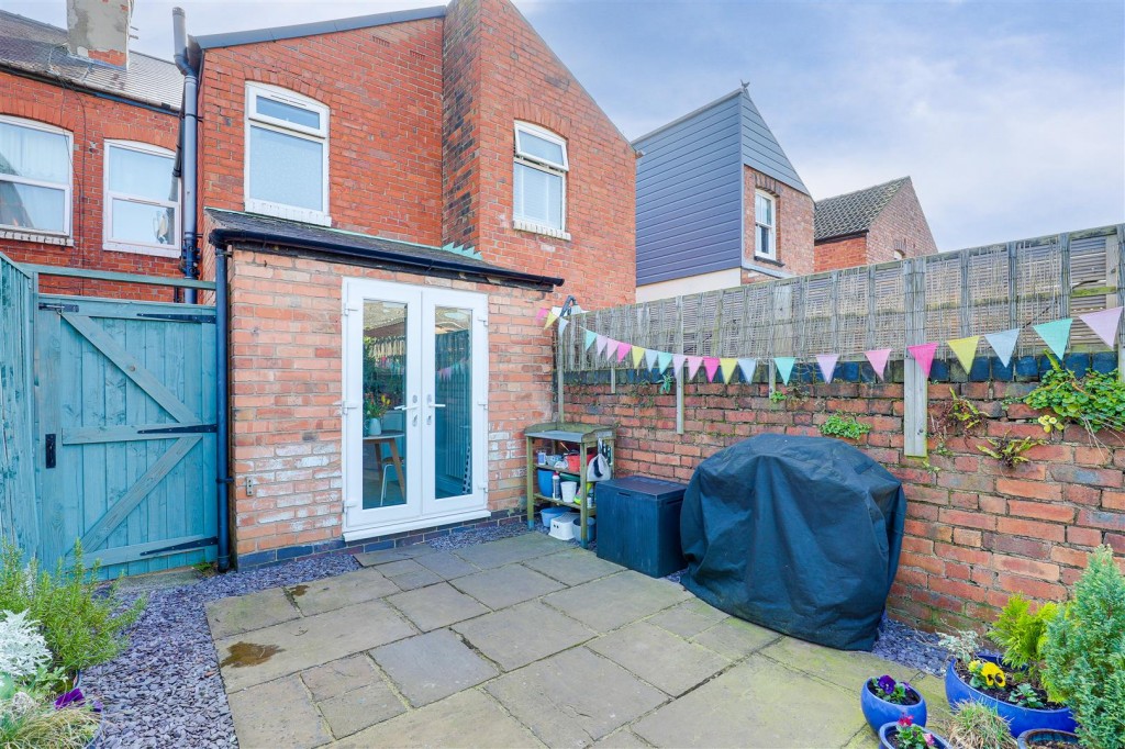 Montague Road, Hucknall, Nottinghamshire, NG15 7DT