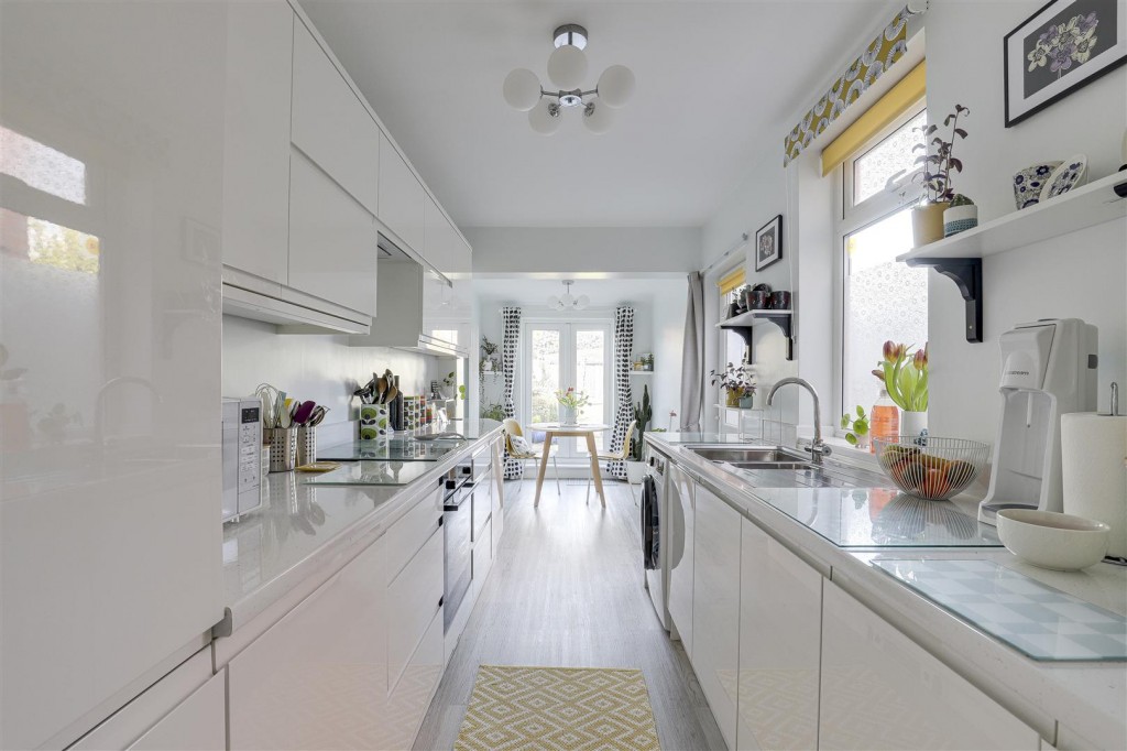 Montague Road, Hucknall, Nottinghamshire, NG15 7DT