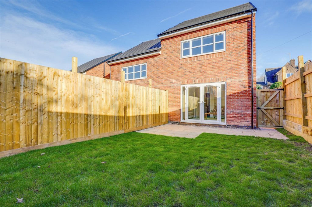 Greenwood Road, Bakersfield, Nottinghamshire, NG3 7EA