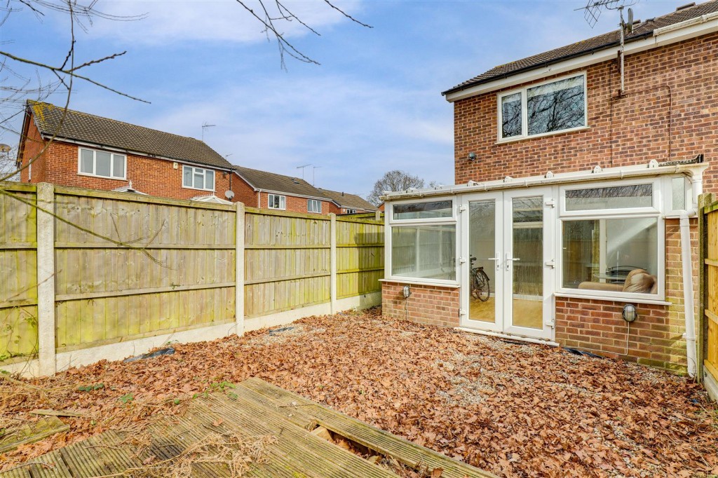 Oak Tree Close, Hucknall, Nottinghamshire, NG15 6SE