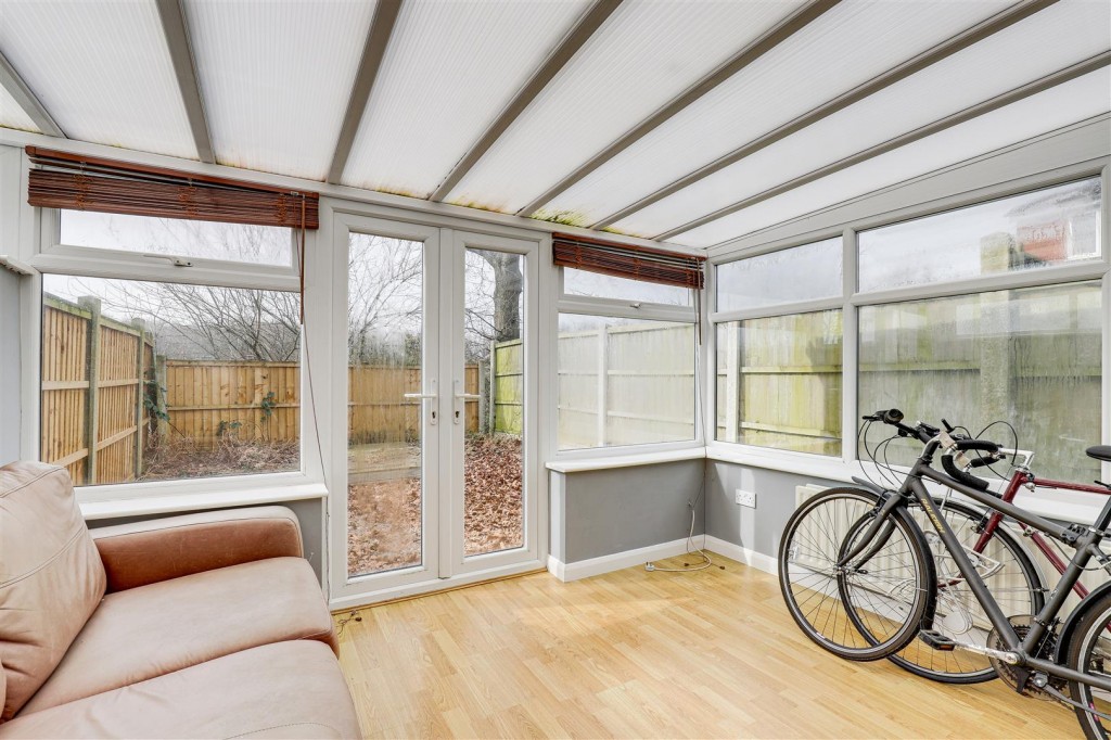 Oak Tree Close, Hucknall, Nottinghamshire, NG15 6SE