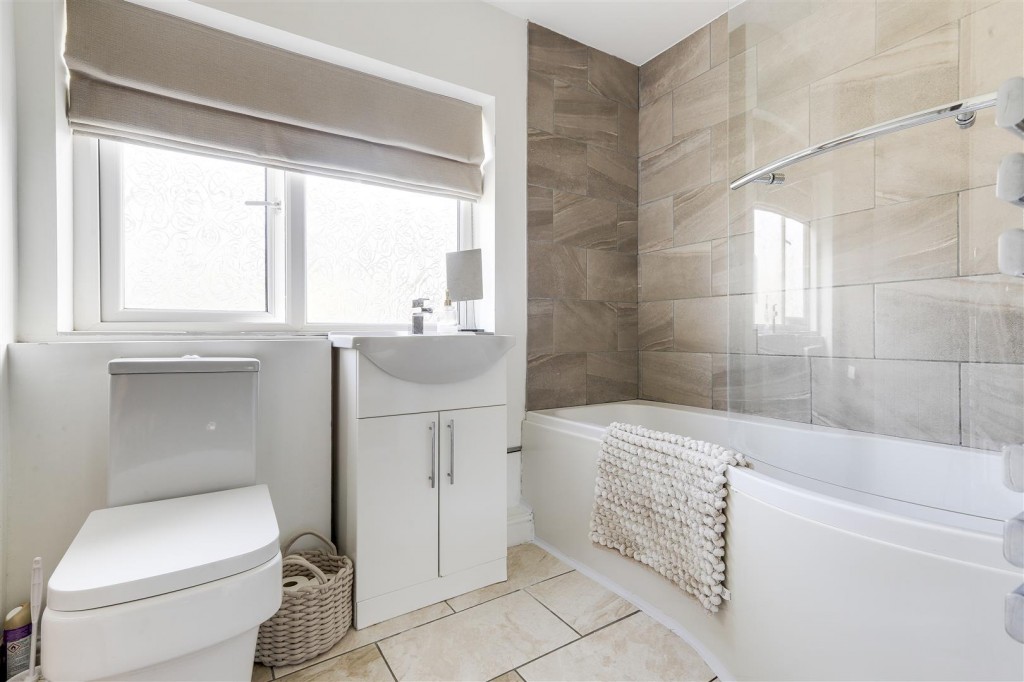 Cherry Orchard Mount, Bestwood Park, Nottinghamshire, NG5 5TH