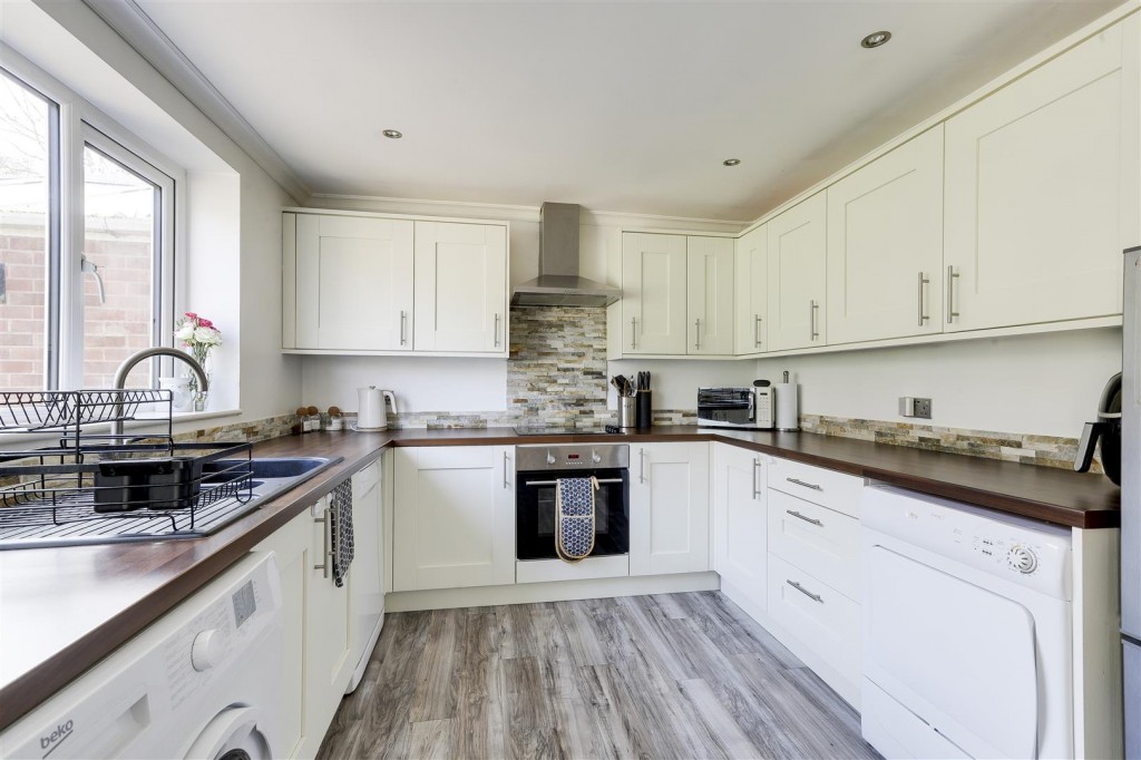 Cherry Orchard Mount, Bestwood Park, Nottinghamshire, NG5 5TH