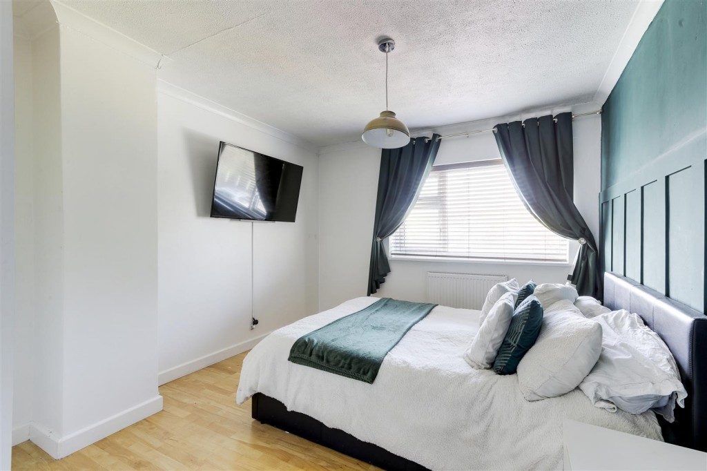 Cherry Orchard Mount, Bestwood Park, Nottinghamshire, NG5 5TH