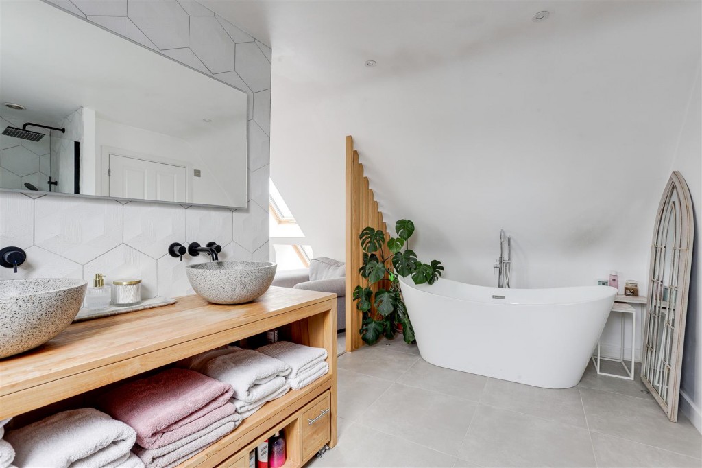 Chestnut Drive, Cotgrave, Nottinghamshire, NG12 3TZ