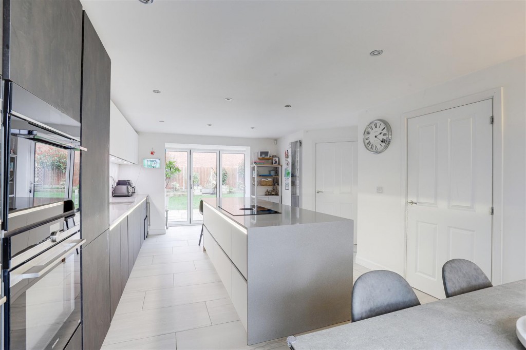 Chestnut Drive, Cotgrave, Nottinghamshire, NG12 3TZ