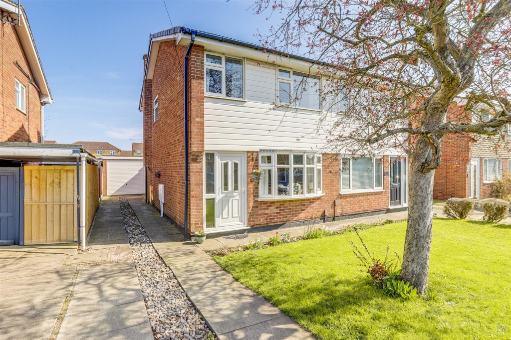 Holbeck Road, Hucknall, Nottinghamshire, NG15 7SR