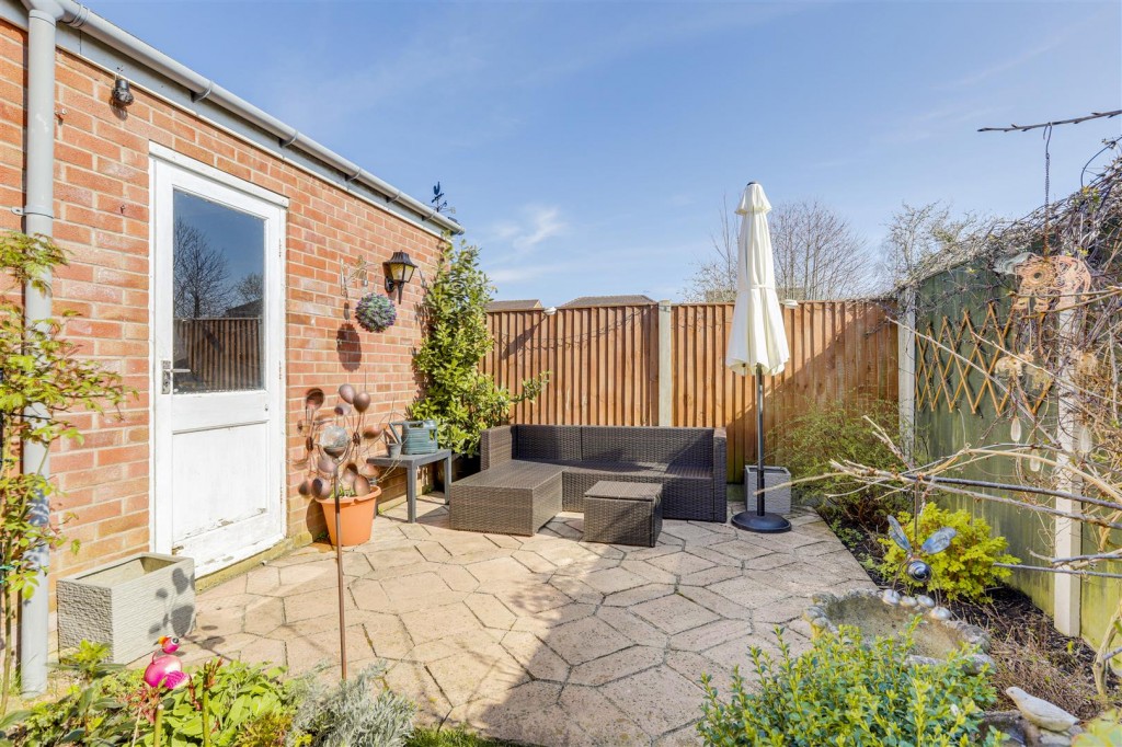 Holbeck Road, Hucknall, Nottinghamshire, NG15 7SR