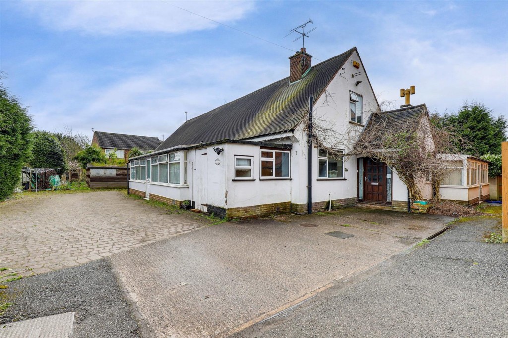 Cavendish Road, Carlton, Nottinghamshire, NG4 3RY