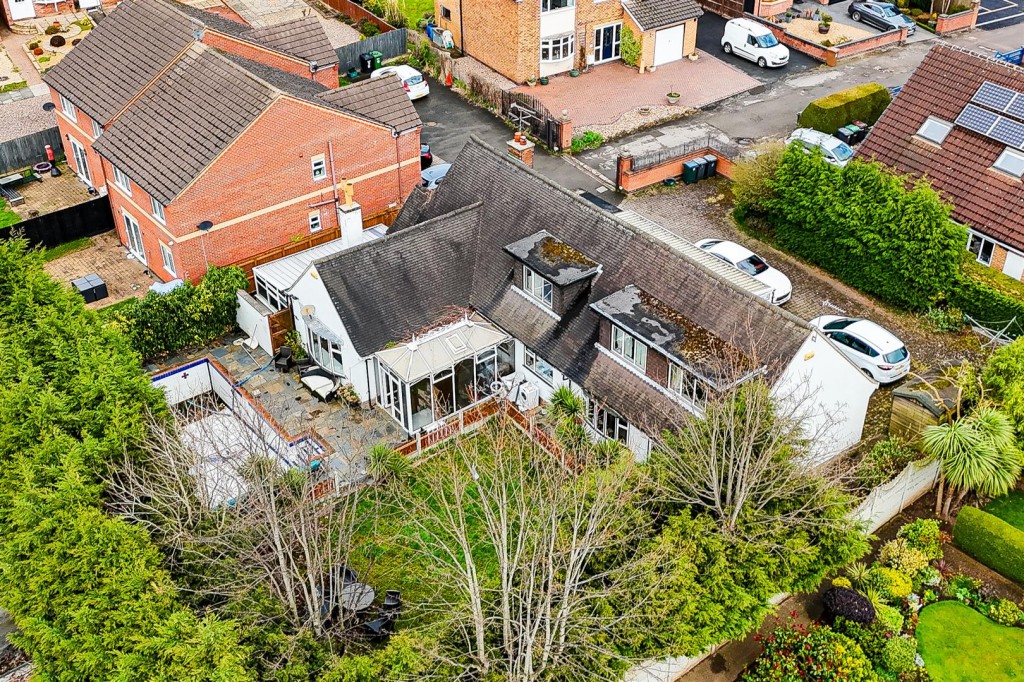 Cavendish Road, Carlton, Nottinghamshire, NG4 3RY