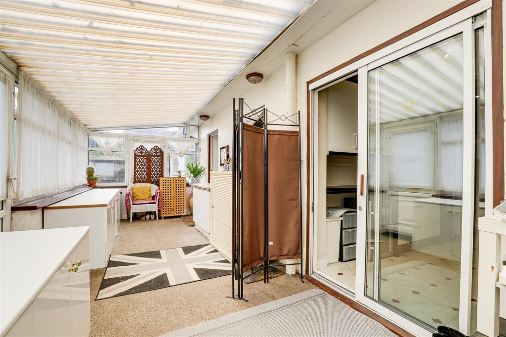 Cavendish Road, Carlton, Nottinghamshire, NG4 3RY