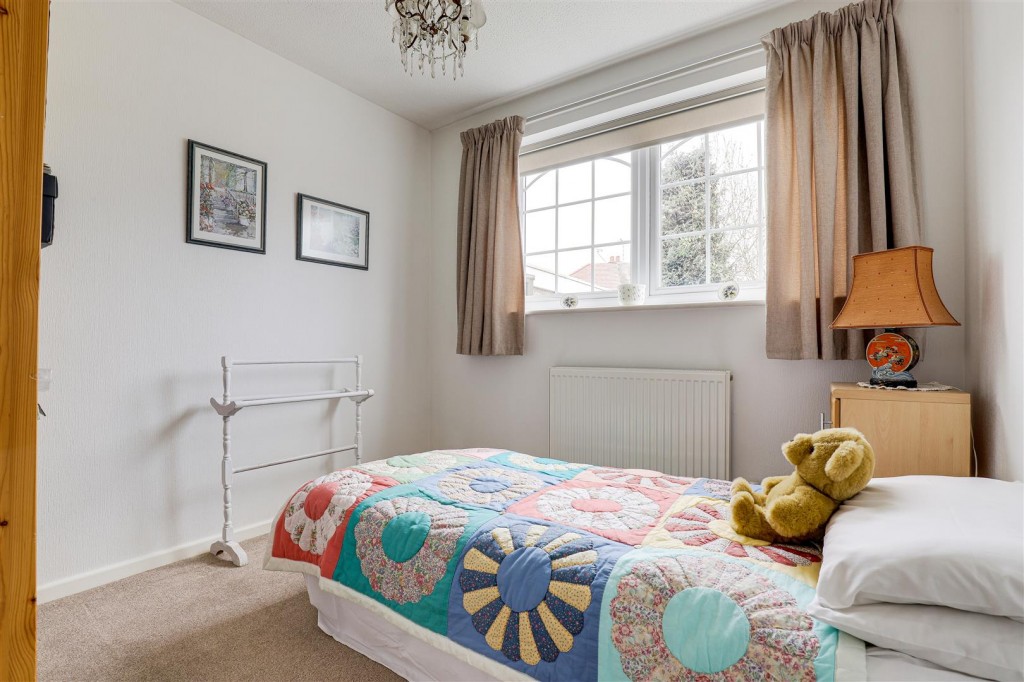 Morello Avenue, Carlton, Nottinghamshire, NG4 3BU