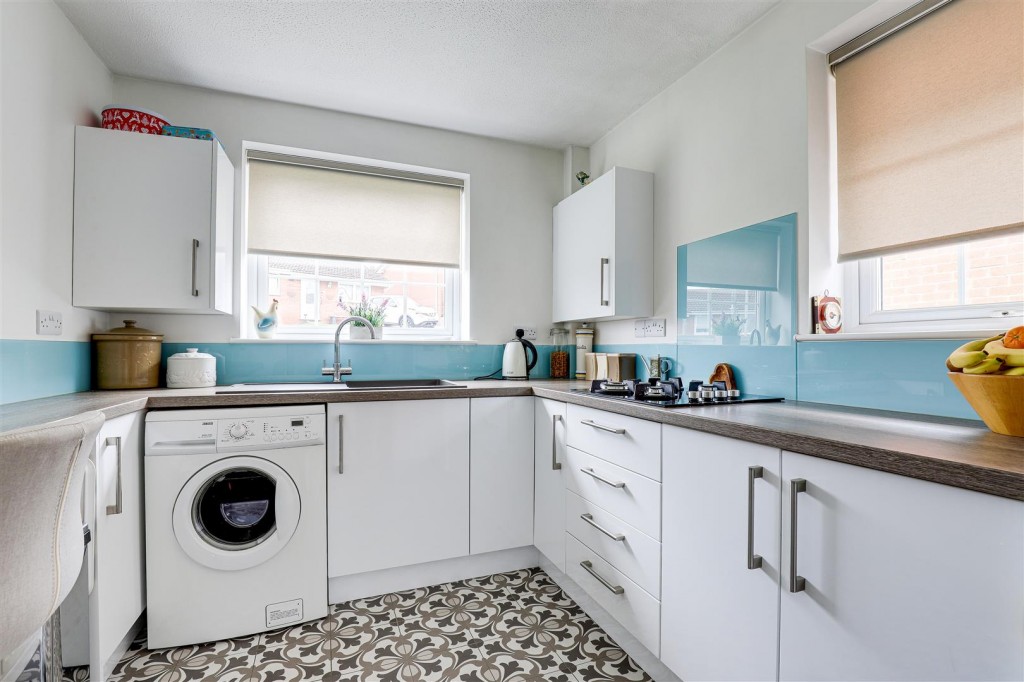 Morello Avenue, Carlton, Nottinghamshire, NG4 3BU
