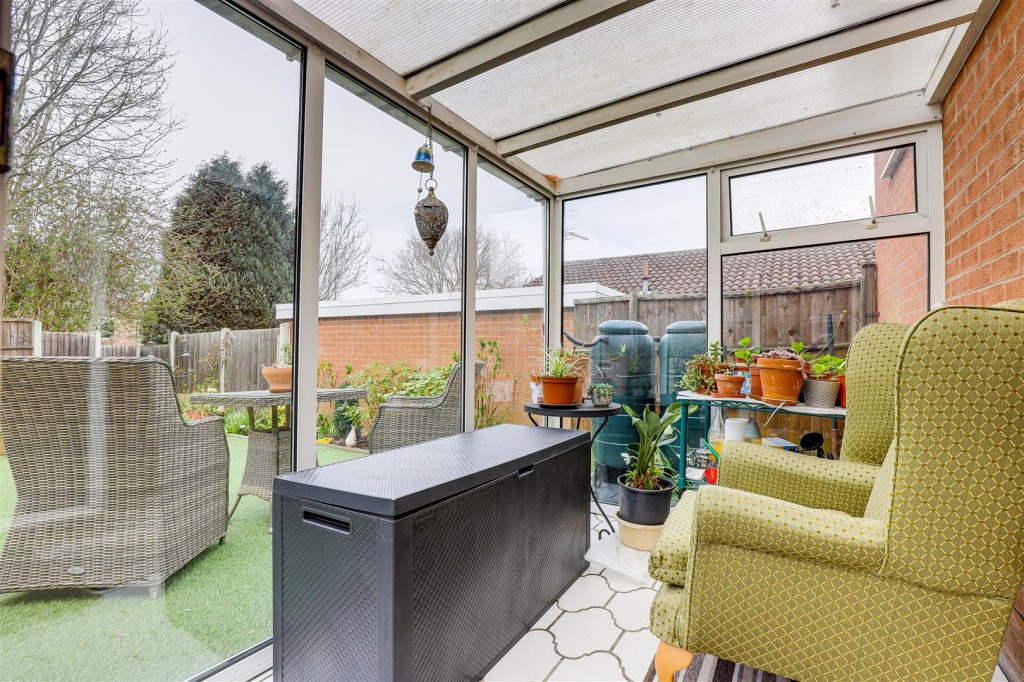 Morello Avenue, Carlton, Nottinghamshire, NG4 3BU
