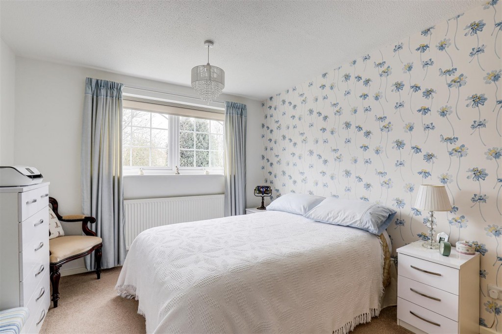 Morello Avenue, Carlton, Nottinghamshire, NG4 3BU