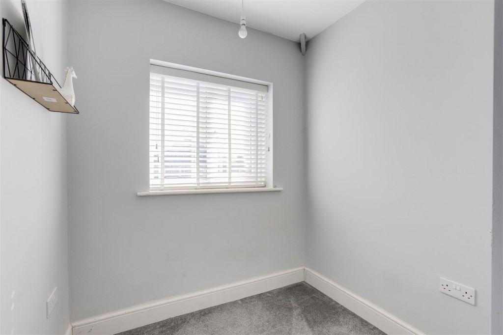 Shortwood Avenue, Hucknall, Nottinghamshire, NG15 6DA