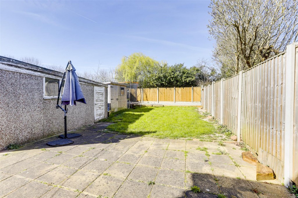Shortwood Avenue, Hucknall, Nottinghamshire, NG15 6DA