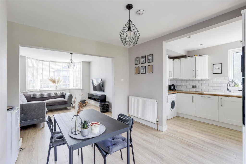Shortwood Avenue, Hucknall, Nottinghamshire, NG15 6DA