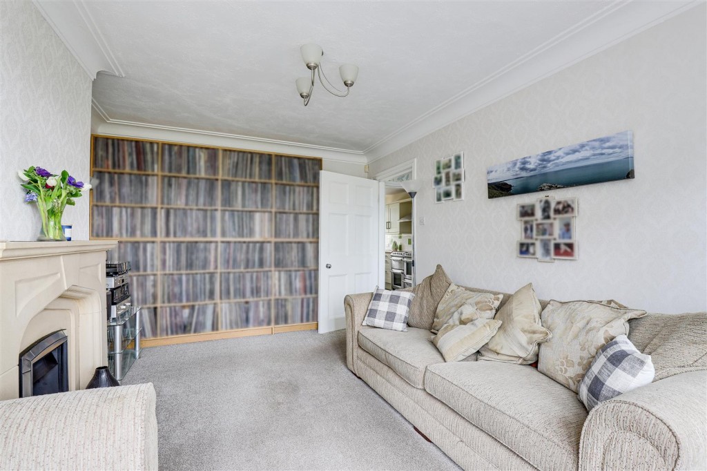 Calverton Road, Arnold, Nottinghamshire, NG5 8FR
