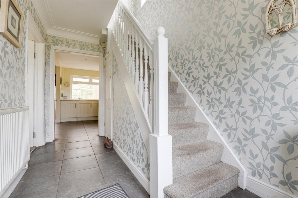 Calverton Road, Arnold, Nottinghamshire, NG5 8FR