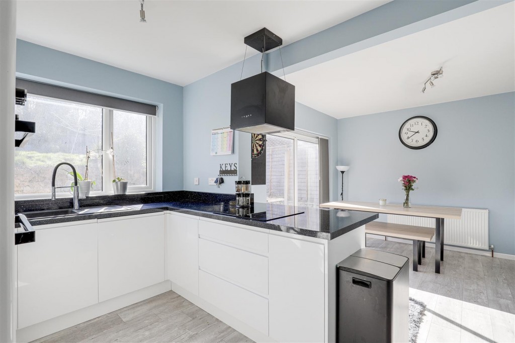Homefield Avenue, Arnold, Nottinghamshire, NG5 8FZ