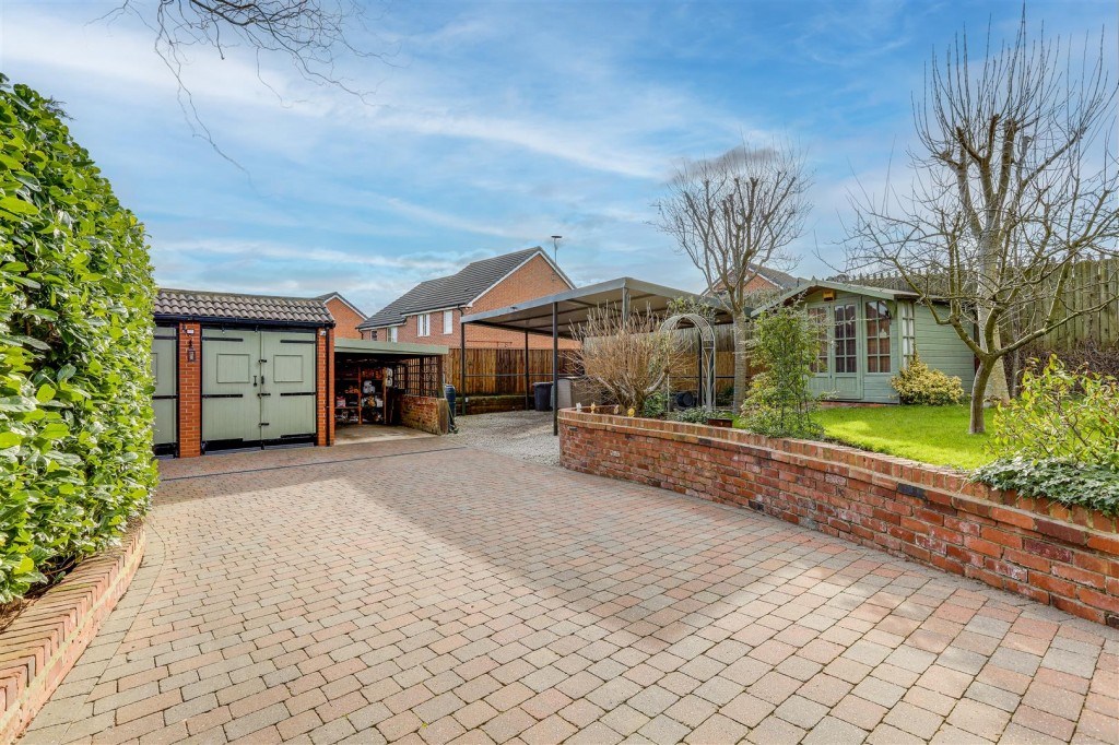Nottingham Road, Ilkeston, Derbyshire, DE7 5AL