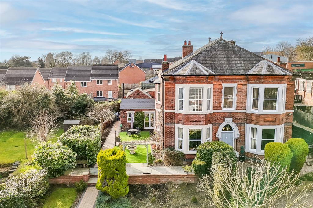 Nottingham Road, Ilkeston, Derbyshire, DE7 5AL