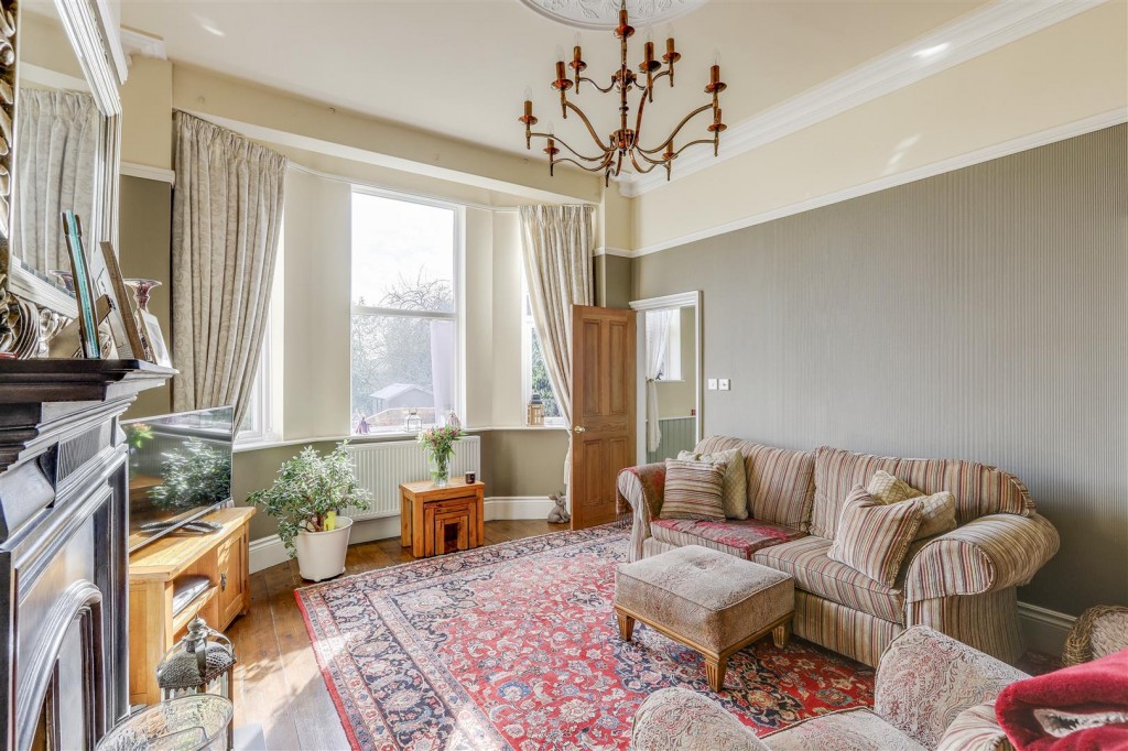 Nottingham Road, Ilkeston, Derbyshire, DE7 5AL