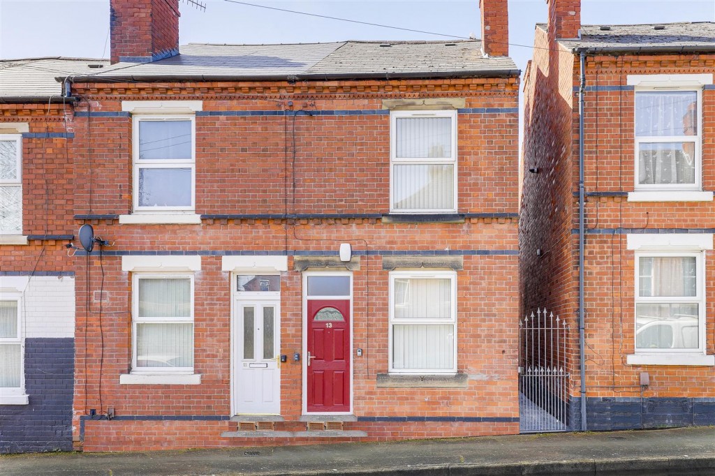 Bradgate Road, Forest Fields, Nottinghamshire, NG7 6HJ