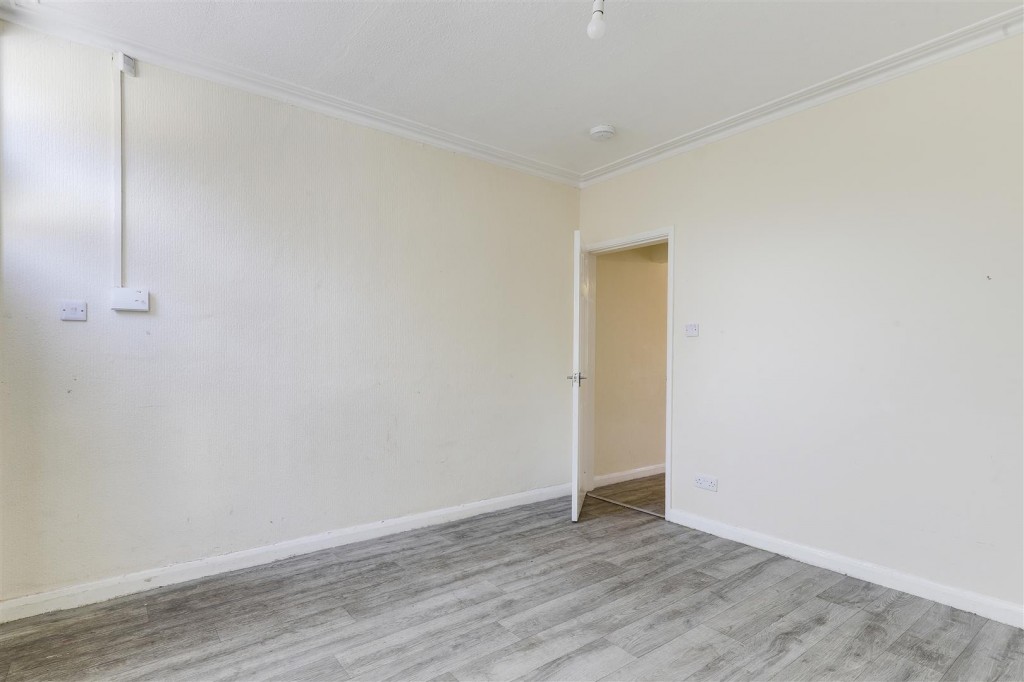 Bradgate Road, Forest Fields, Nottinghamshire, NG7 6HJ