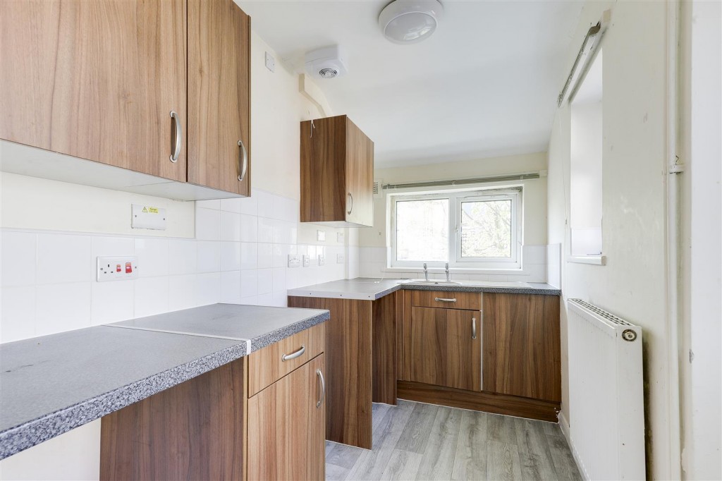Bradgate Road, Forest Fields, Nottinghamshire, NG7 6HJ
