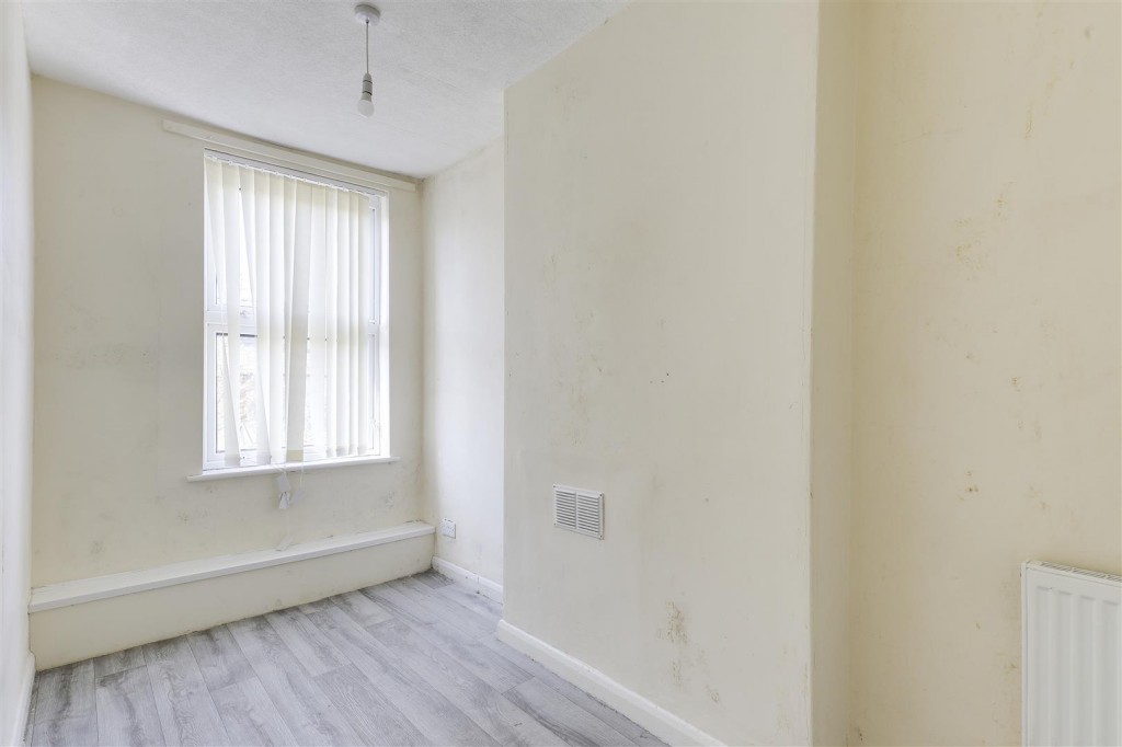 Bradgate Road, Forest Fields, Nottinghamshire, NG7 6HJ
