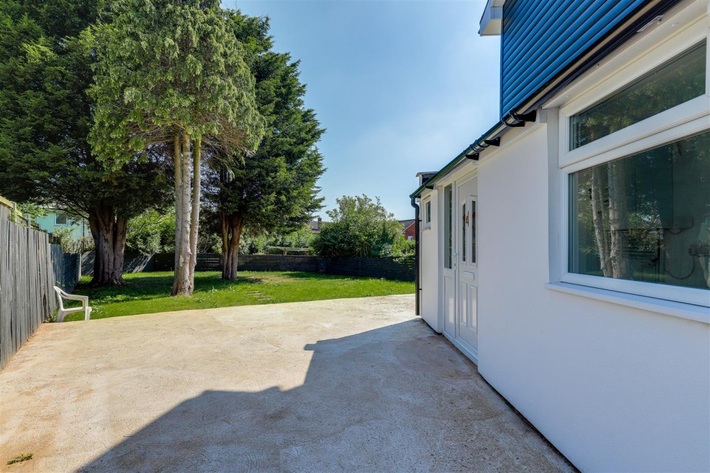 Graylands Road, Bilborough, Nottinghamshire, NG8 4FJ