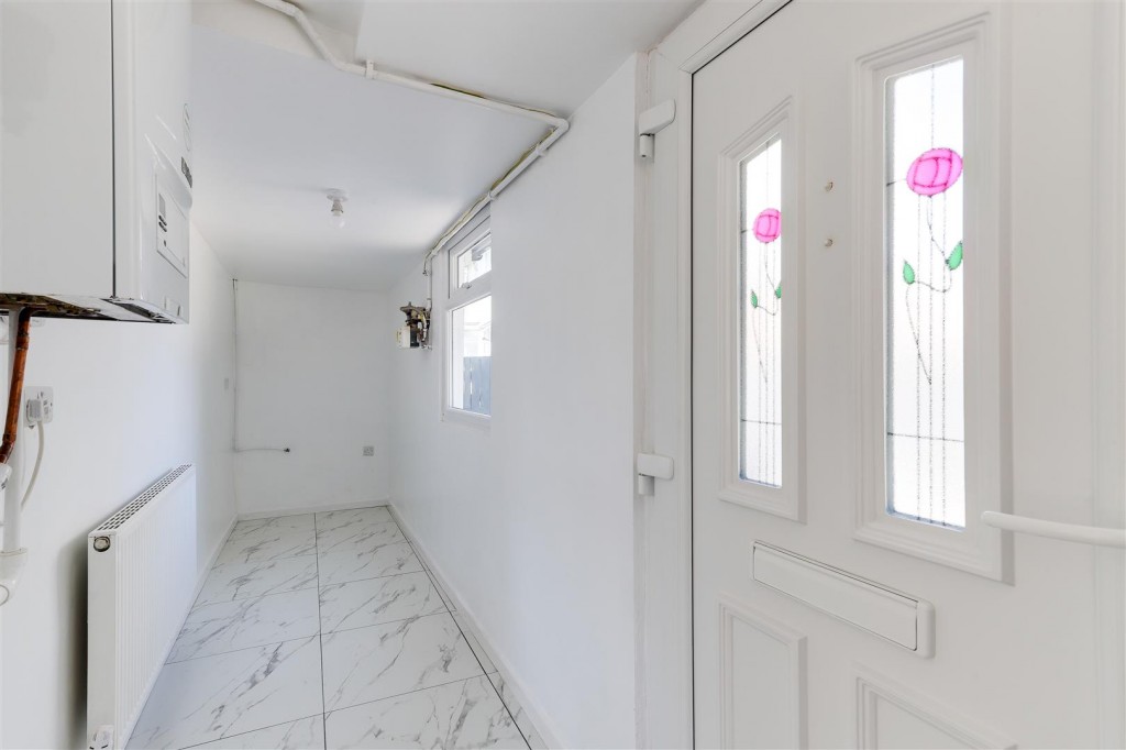 Graylands Road, Bilborough, Nottinghamshire, NG8 4FJ