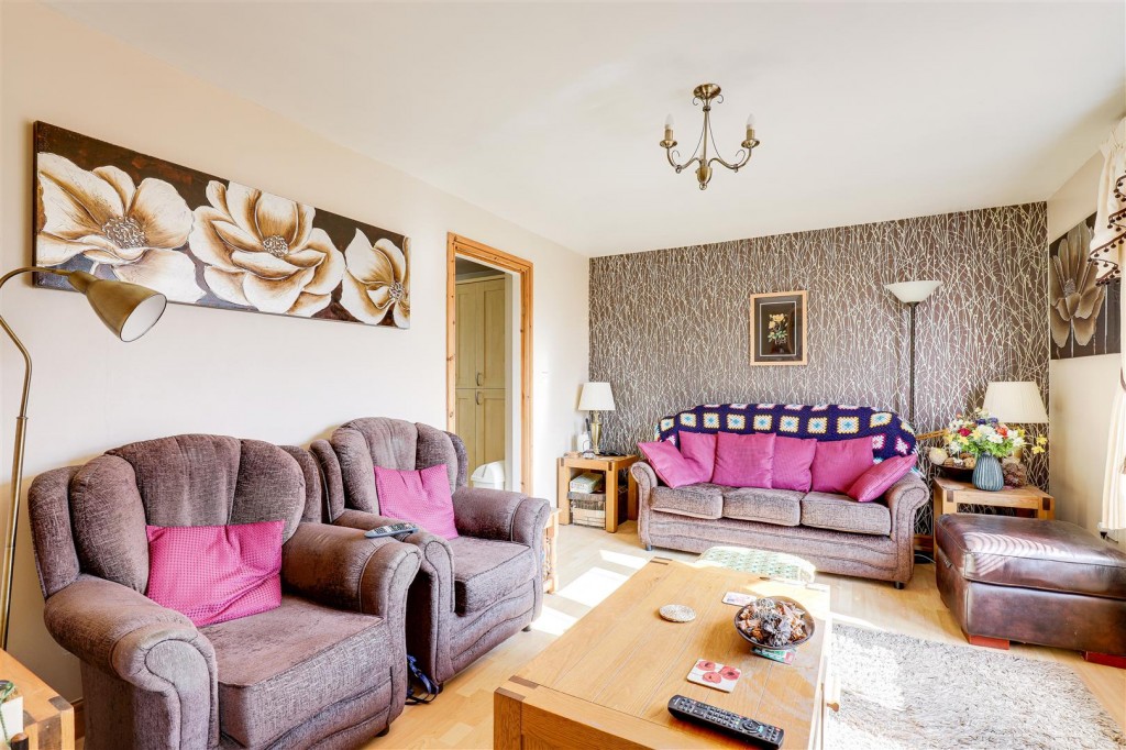 Fremount Drive, Beechdale, Nottinghamshire, NG8 3GL
