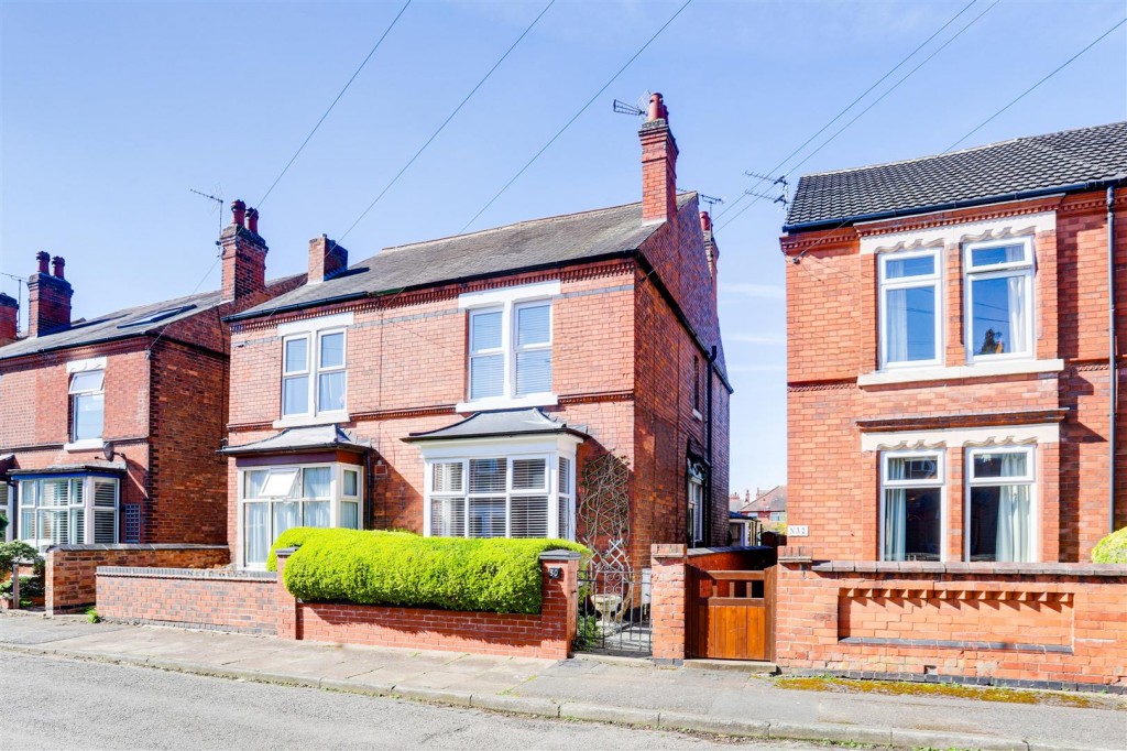 Carrfield Avenue, Long Eaton, Nottinghamshire, NG10 2BW