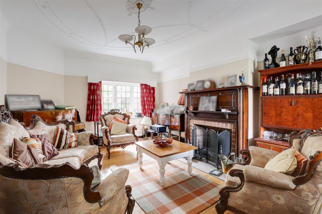 Thorncliffe Road, Mapperley Park, Nottinghamshire, NG3 5BQ