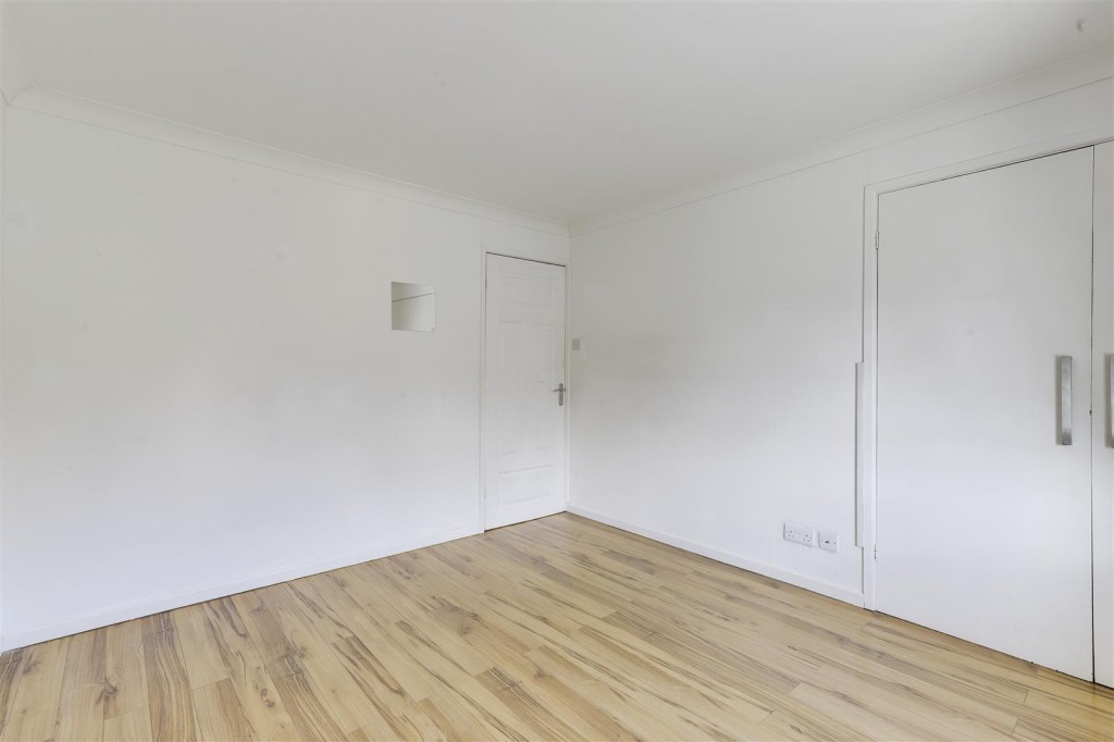 Howbeck Road, Arnold, Nottinghamshire, NG5 8QA