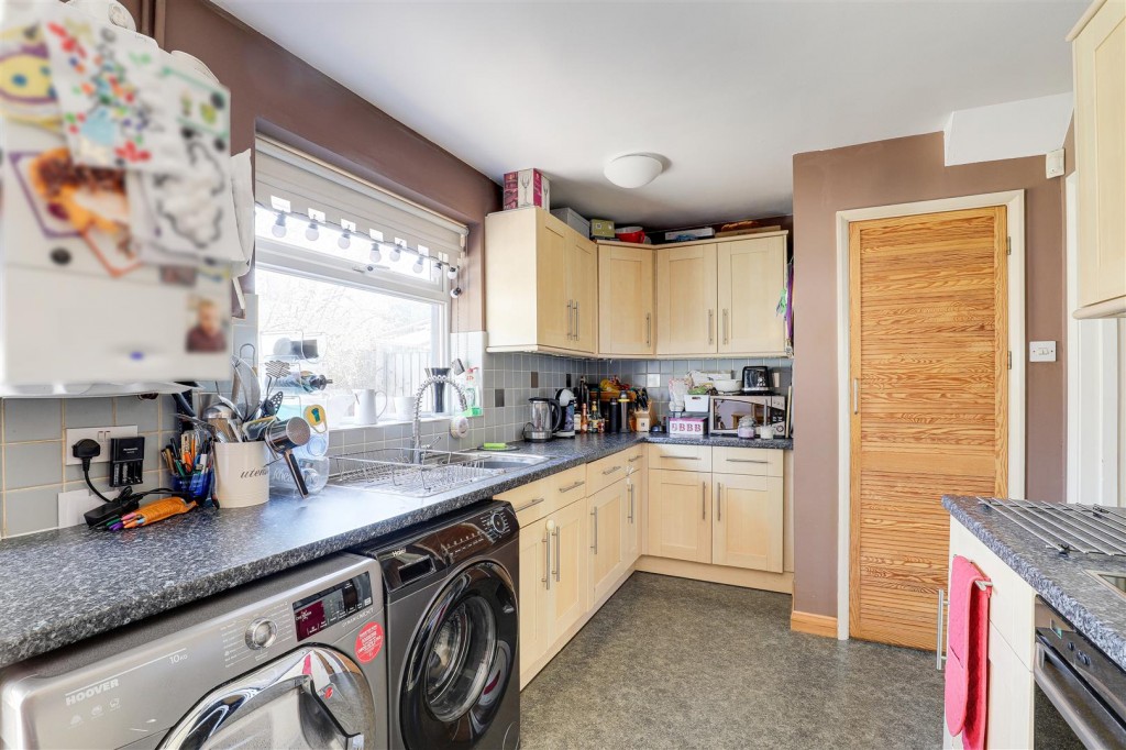 Naseby Close, Heathfield, Nottinghamshire, NG5 1NU