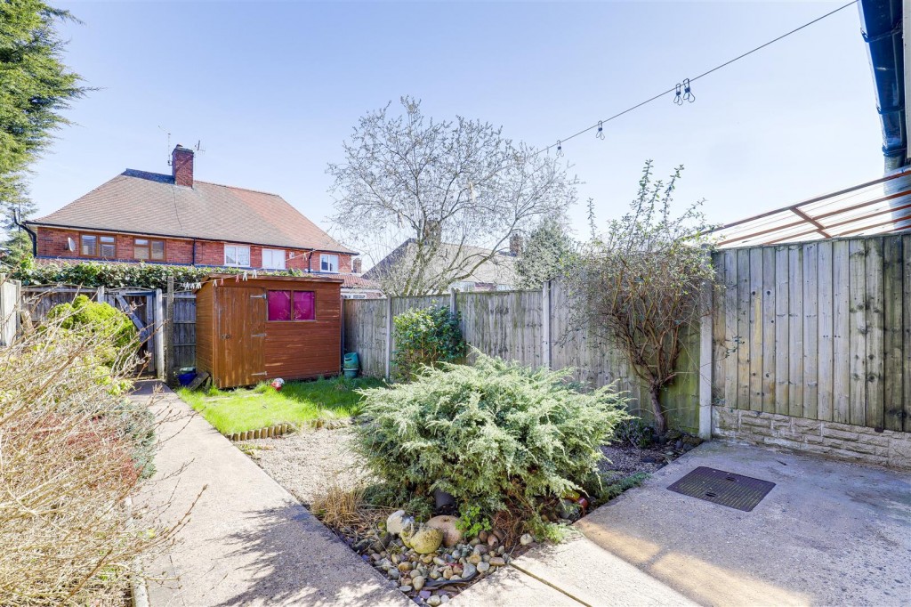 Naseby Close, Heathfield, Nottinghamshire, NG5 1NU