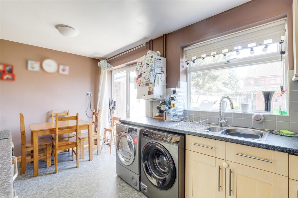 Naseby Close, Heathfield, Nottinghamshire, NG5 1NU
