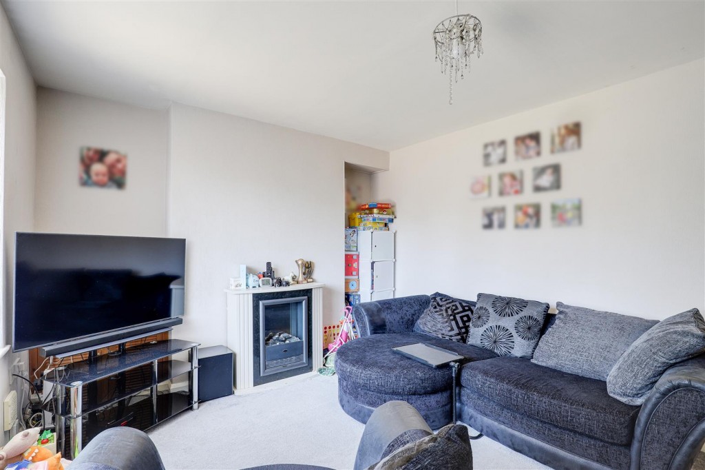 Naseby Close, Heathfield, Nottinghamshire, NG5 1NU