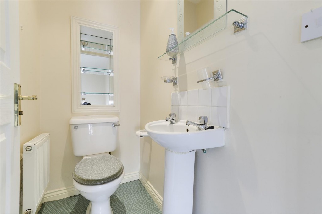 Sheridan Way, Sherwood, Nottinghamshire, NG5 1QH