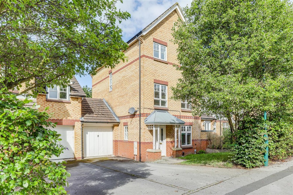 Sheridan Way, Sherwood, Nottinghamshire, NG5 1QH