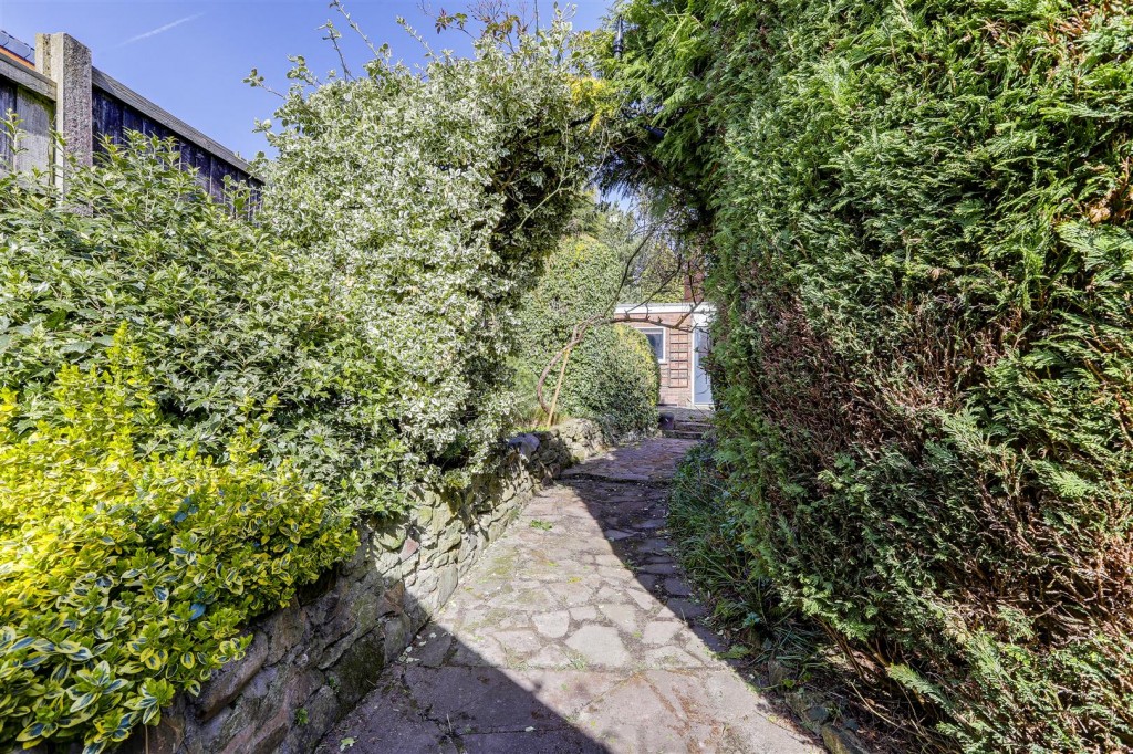 Nottingham Road, Selston, Nottinghamshire, NG16 6BX