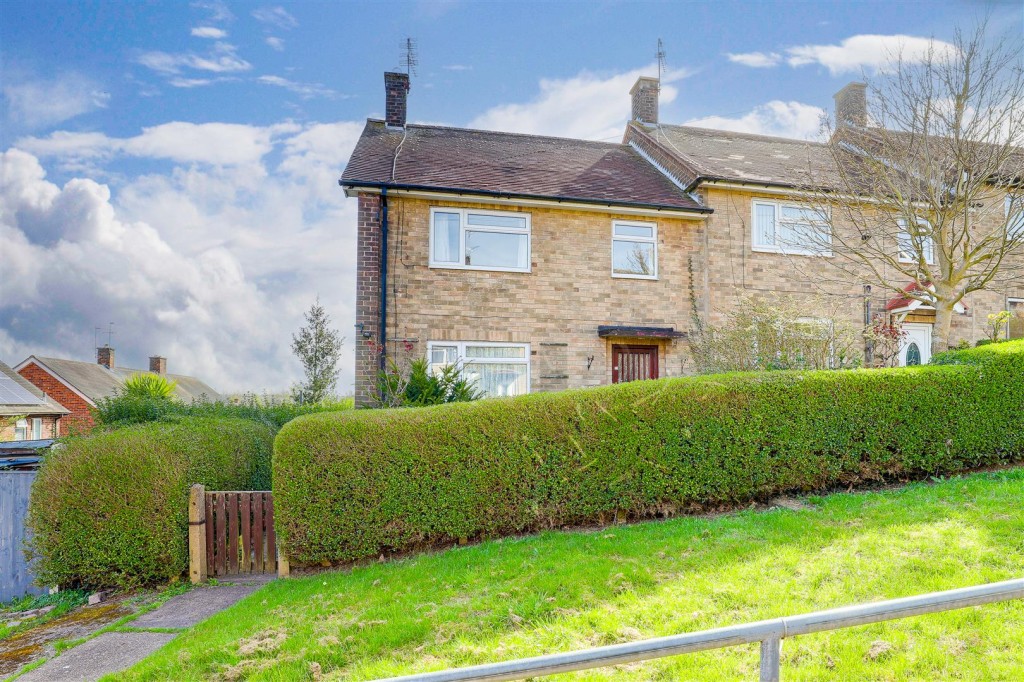 Maythorne Walk, Arnold, Nottinghamshire, NG5 5RG