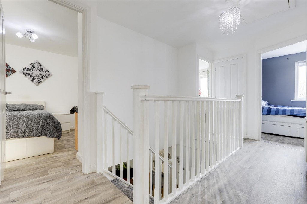 Dexters Grove, Hucknall, Nottinghamshire, NG15 6UW